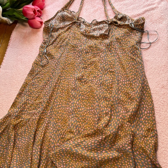 Free People Tan Sleeveless Buttoned Peplum Camisole - Picture 2 of 7
